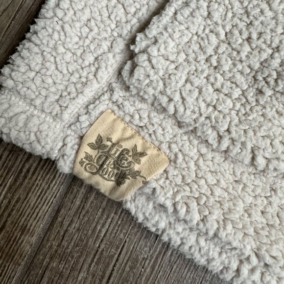 Life Is Good Womens Cozy Sherpa Vest Zip Up M Chore Pockets Off White Fitted - Picture 4 of 7